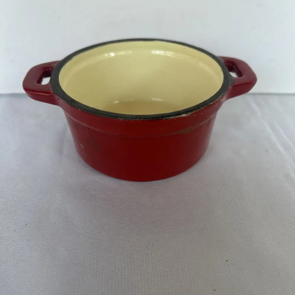 Wolfgang Puck Mini Cast Iron Cocotte Dutch Oven Red Base 10oz No Lid
